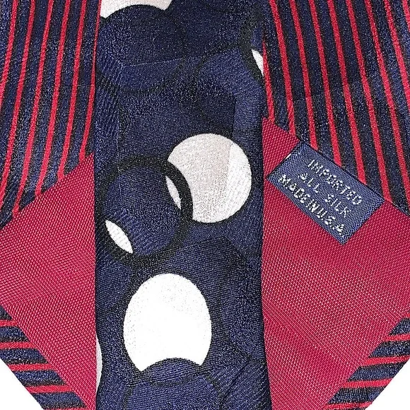 RHYNECLIFFE MENS NECK TIE SILK MADE IN USA VINTAGE WINE BLUE CREAM JACARD
